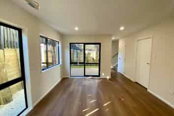 27E Mahia Road, Manurewa