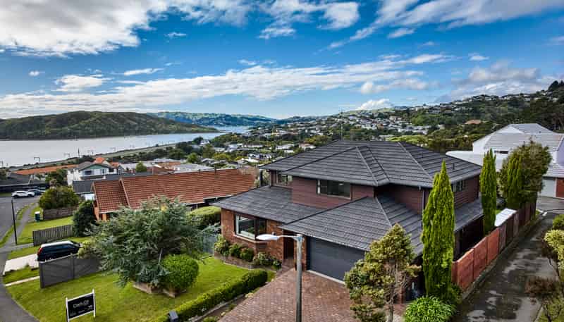 13 Halladale Road, Papakowhai