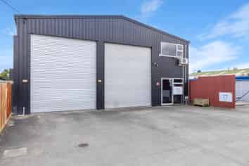 Prime Commercial Opportunity - Workshop & Office