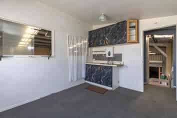 Prime Commercial Opportunity - Workshop & Office