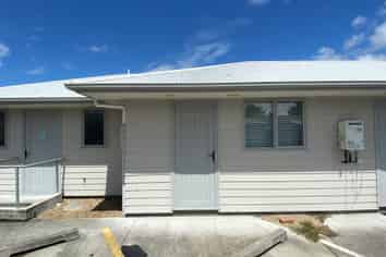 4/12 Crescent Court, Melville