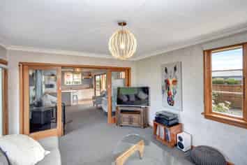 31 Tay Street, Mosgiel