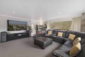 44A Bellevue Road, Brookfield