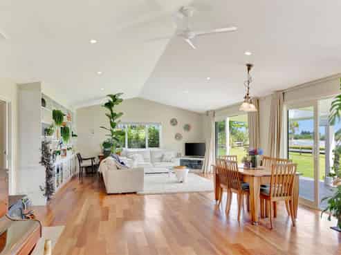 134 Snodgrass Road, Westport