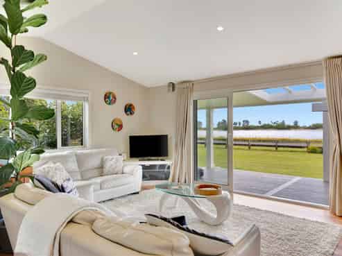 134 Snodgrass Road, Westport