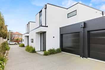2/10 Bishop Street, Saint Albans