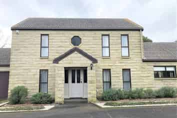 73 Gracechurch Drive, Flat Bush