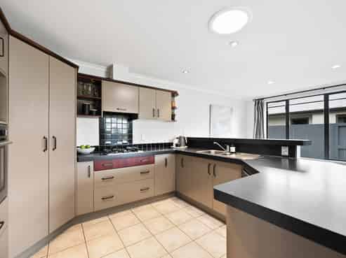 6 Acton Vale, Rototuna