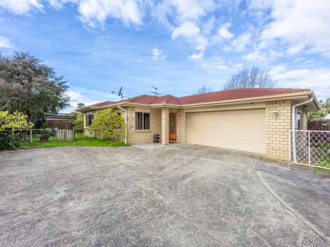196A Robertson Road, Mangere East