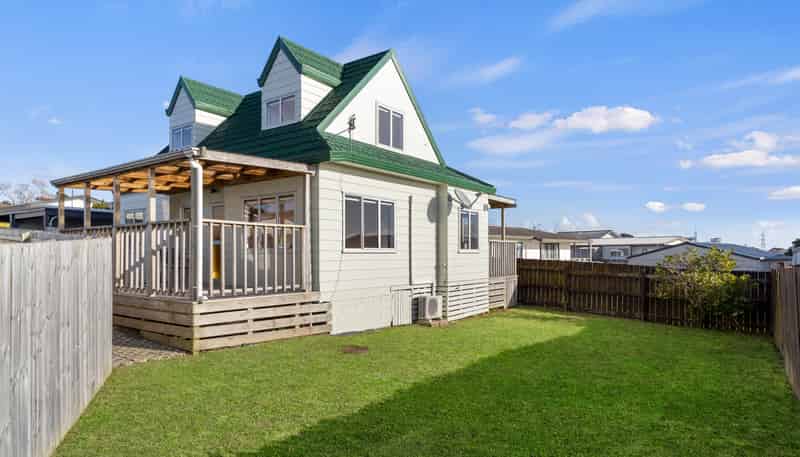 2/13 Greenstone Place, Clover Park