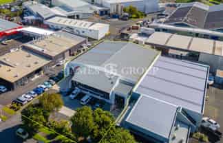 Dual Access Warehouse w/ Great Office Ratio