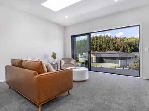 8 Tradewinds Drive, Whitby