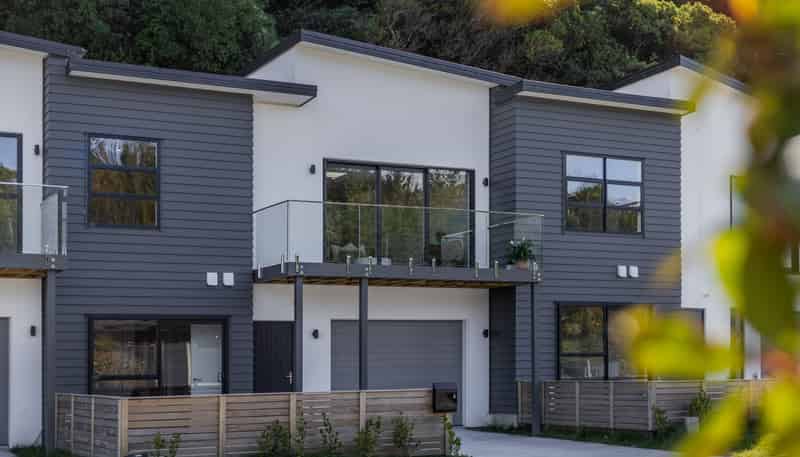 4, 6, 8 Tradewinds Drive, Whitby
