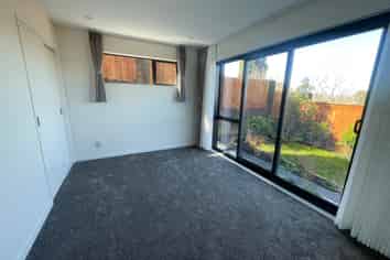 B/11 Pasteur Place, New Windsor