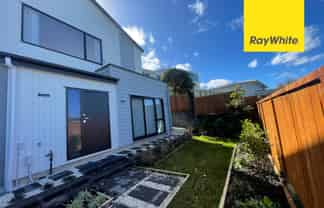 B/11 Pasteur Place, New Windsor