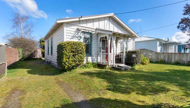 28 Railway Crescent, Masterton