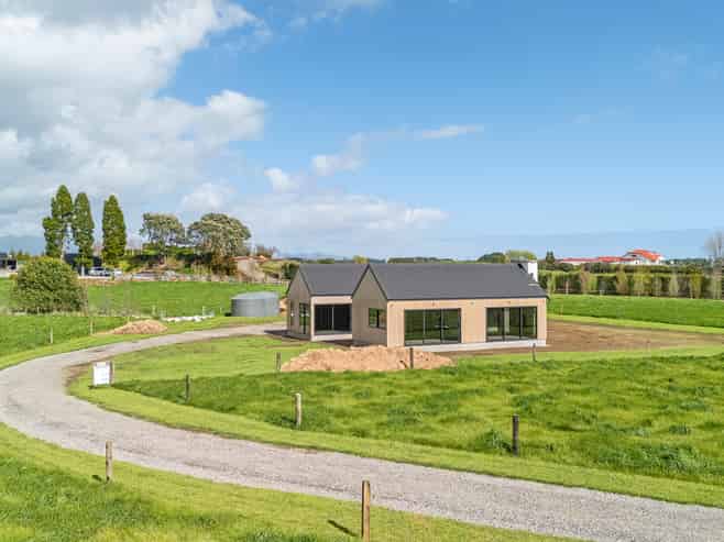 46 Kairau Road West, Sentry Hill