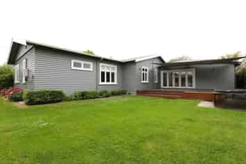 6 Aston Street, Blenheim Central