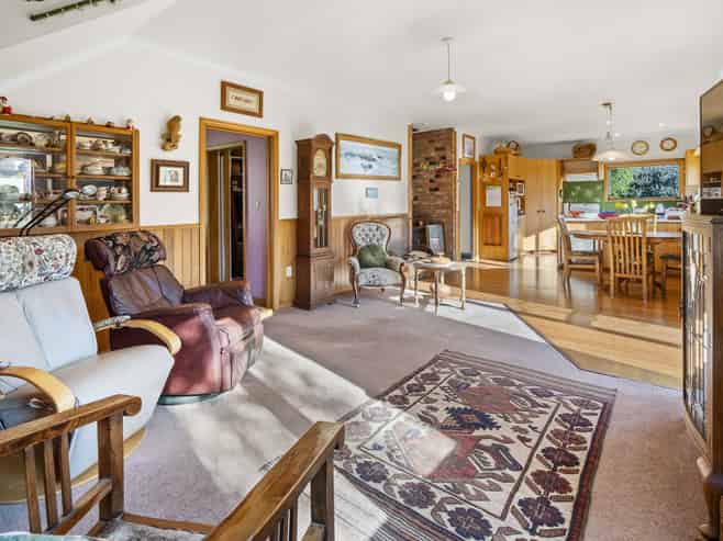 1287 Okains Bay Road, Okains Bay