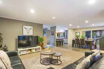 104 Rowesdale Drive, Ohauiti