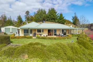 63C Treeton Place, WAKEFIELD