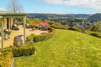 63C Treeton Place, WAKEFIELD