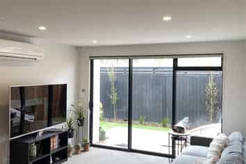 2/461 Manchester Street, Saint Albans