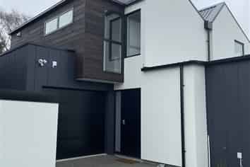 2/461 Manchester Street, Saint Albans