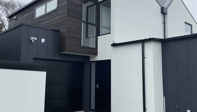 2/461 Manchester Street, Saint Albans