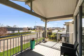 4 Solander Road, Pegasus