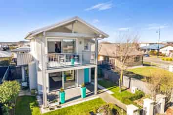4 Solander Road, Pegasus