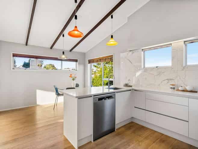36 Sunset Road, Unsworth Heights