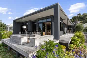 18 Bay View Terrace, Tairua