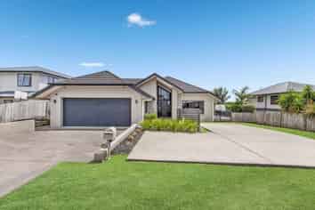 36 Columbia Crescent, Beachlands