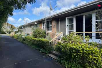 4/19 Coyle Street, Sandringham