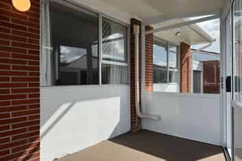 2/7 Coyle Street, Sandringham