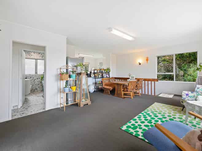 1/66 Cockayne Crescent, Sunnynook
