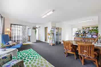 1/66 Cockayne Crescent, Sunnynook