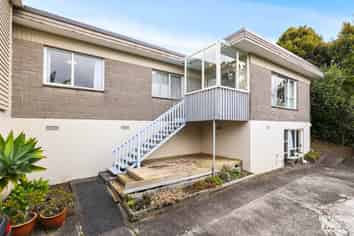 1/66 Cockayne Crescent, Sunnynook