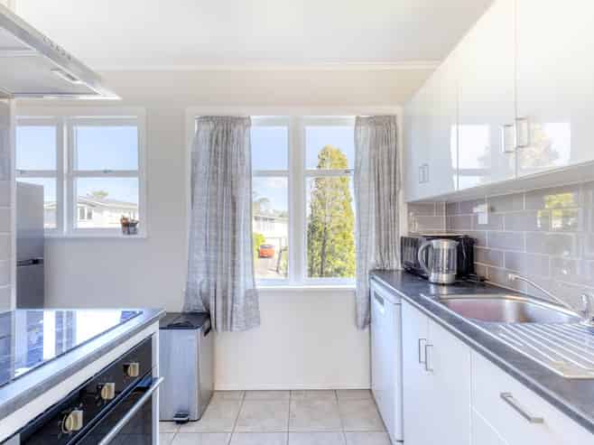 3/3 Harvey Place, Kohimarama