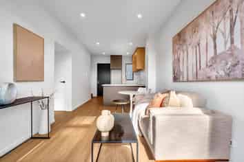39 Coates Crescent, Panmure