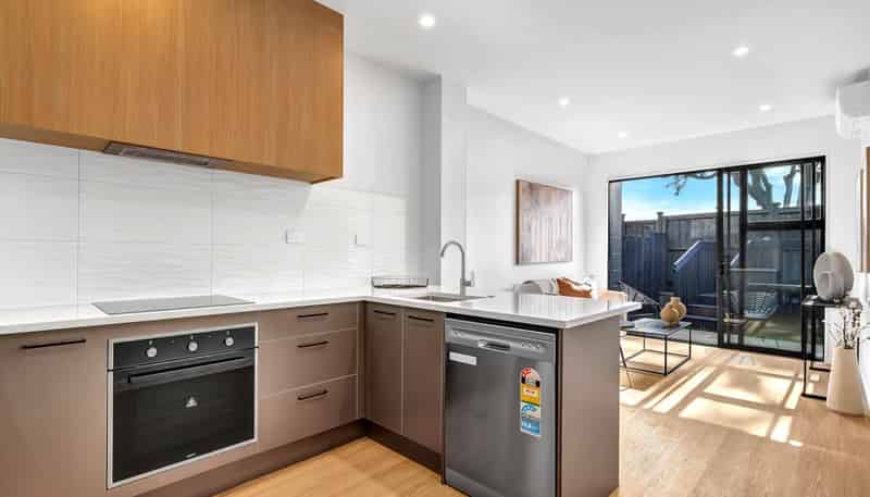 39 Coates Crescent, Panmure