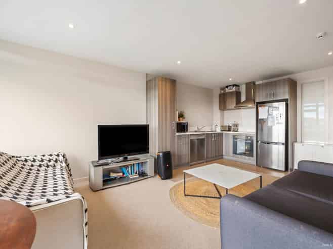 603F/27 Don McKinnon Drive, Albany