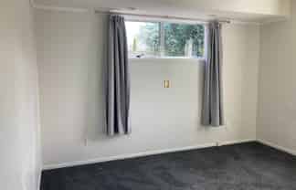 2/8 Mirrabooka Avenue, Botany Downs