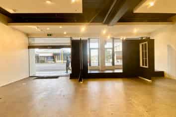 Showroom Opportunity in Prestigious Location