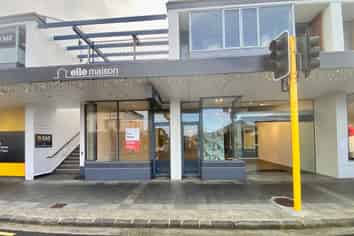 Showroom Opportunity in Prestigious Location