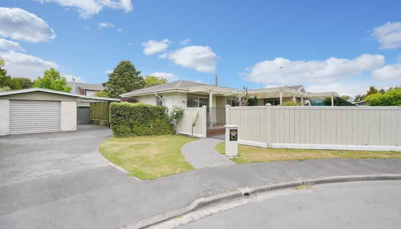 15 Lacy Gate Place, Woodend