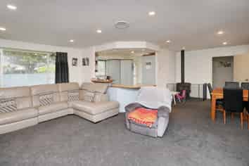 15 Lacy Gate Place, Woodend