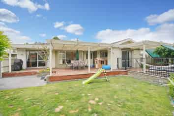 15 Lacy Gate Place, Woodend