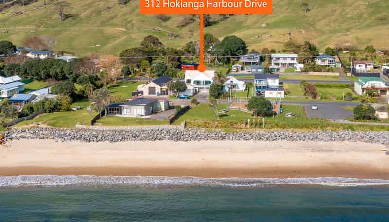 312 Hokianga Harbour Drive, OMAPERE